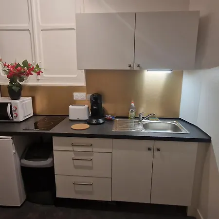 App 1- Studio Lumineux Et Jardin Hyper-centre 5min Gare * Evreux